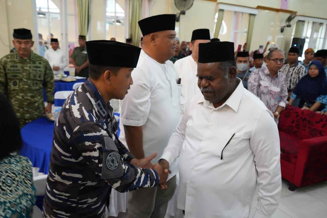 IMG-20260221-WA0079 Sinergi TNI AL dan Pemda, Armada III Hadiri Syukuran Papua Barat Daya