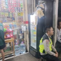 Bhabinkamtibmas Desa Sukanagara Sambang Warga dan Sampaikan Himbauan Kamtibmas