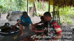 Komsos Humanis, Babinsa Koramil 1505-02/Wasile Dampingi Pengolahan Gula Aren Warga Binaan