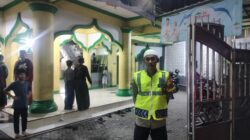 Polsek Cikupa Amankan Sholat Tarawih di Masjid Baiturrahman Pasir Gadung