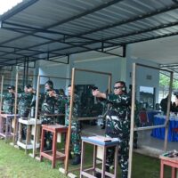 Wujudkan Prajurit yang Profesional dan Siaga, Lanud Sjamsudin Noor Gelar Latihan Menembak TW I Tahun 2026