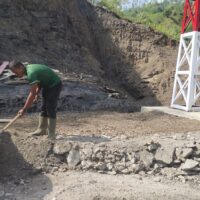 Jembatan Gantung Desa Burlah Aceh Tengah Tembus 50 Persen, TNI AD Percepat Akses Antar Desa