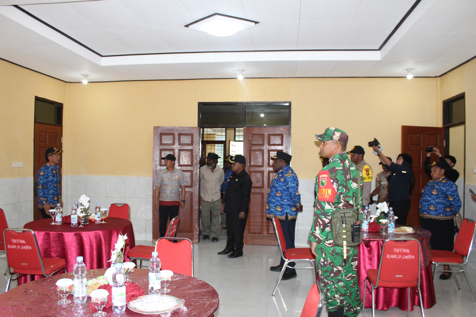 Dandim 1714/PJ Dukung Pemerintah Daerah Peresmian Gedung Lubung Pangan Dinas Ketahanan Pangan Kabupaten Puncak Jaya