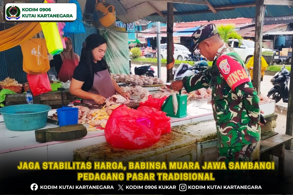 Jaga Stabilitas Harga, Babinsa Muara Jawa Sambangi Pedagang Pasar Tradisional Jaga Stabilitas Harga, Babinsa Muara Jawa Sambangi Pedagang Pasar Tradisional