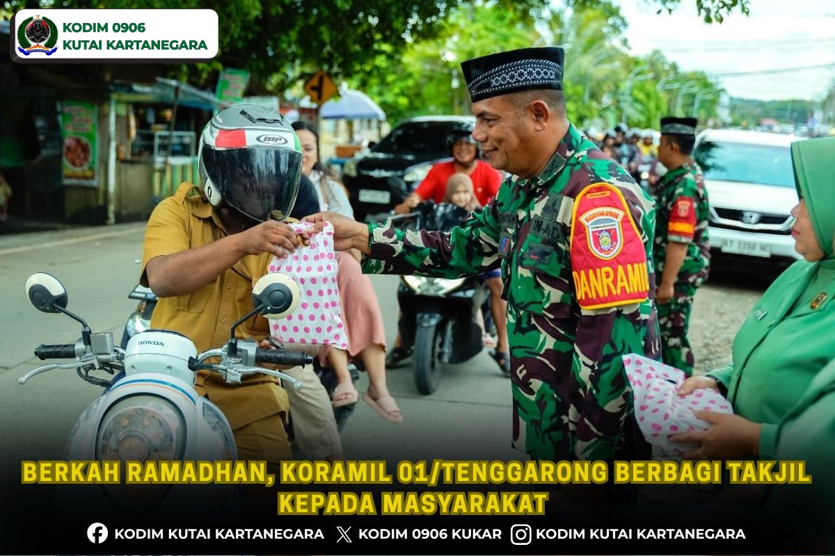 Berkah Ramadhan, Koramil 01/Tenggarong Berbagi Takjil kepada Masyarakat Berkah Ramadhan, Koramil 01/Tenggarong Berbagi Takjil kepada Masyarakat