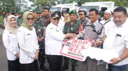 Penyerahan Simbolis Dan Pelepasan Kendaraan Truk KDKMP Di Wilayah Blitar Raya