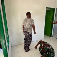 Dandim 1804/Kaimana Cek Langsung Progres Rumah TMMD ke-127 di Kampung Sisir