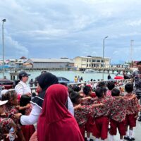 Tanamkan Jiwa Bahari di Bumi Jargaria, Satgas Trisila 2026 Gelar Open Ship bagi Siswa-Siswi Kepulauan Aru