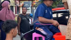 Semarak Ramadhan di Sorong: Wakapolda Papua Barat Daya Turun ke Jalan Berbagi Takjil Ikan Lele dan Mujair kepada Ribuan Warga