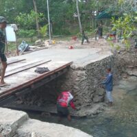Hampir Rampung, Pengecoran Ujung Jembatan Kampung Marsi