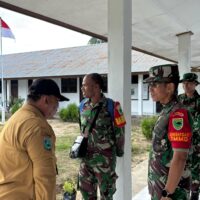 Danrem 182/Jazira Onim Tinjau Langsung SMAN 3 Sisir dalam TMMD ke-127 Kodim 1804/Kaimana