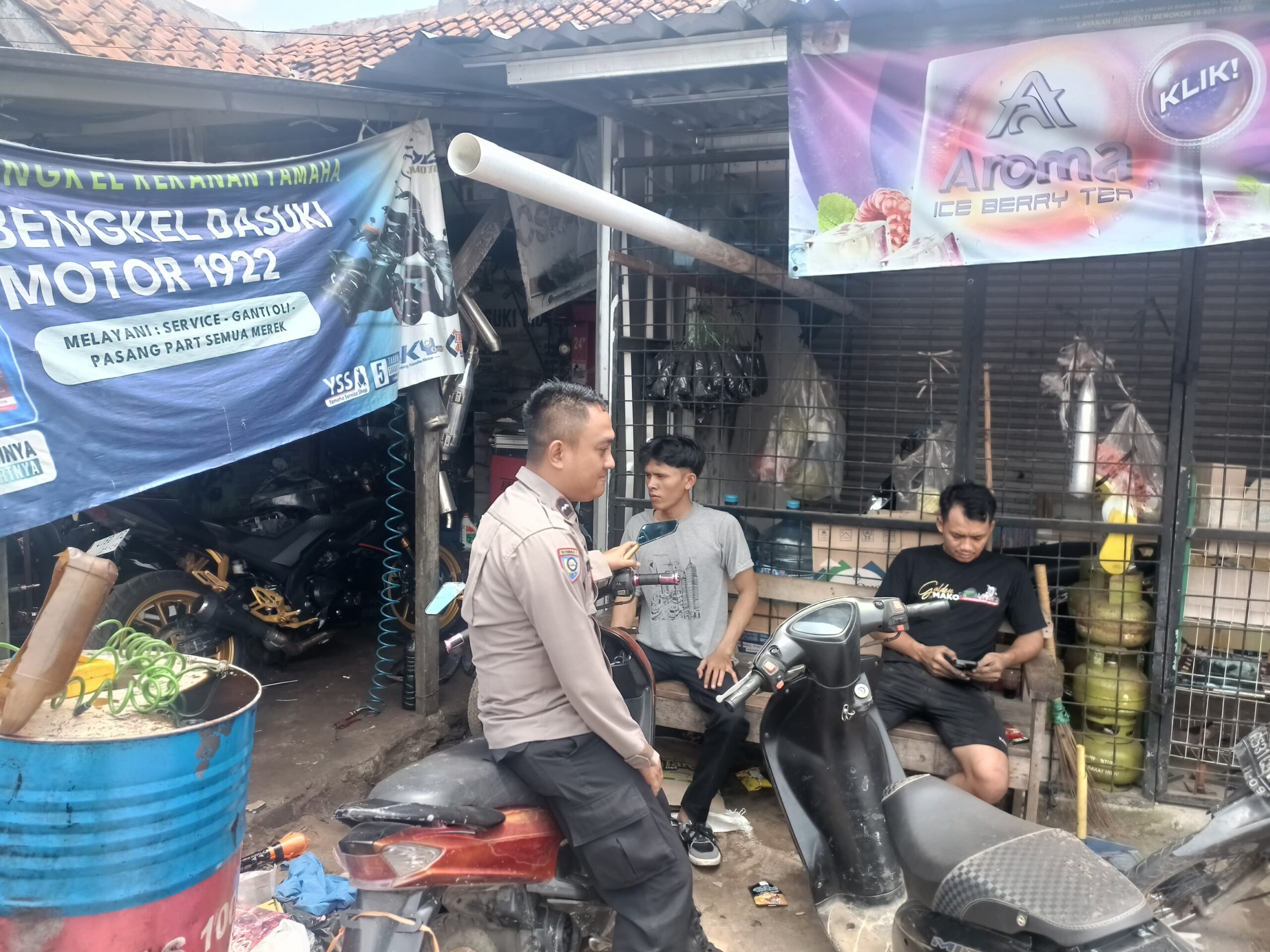 Bhabinkamtibmas Desa Sukanagara Jalankan Program Poliran, Wujud Kepedulian Polri kepada Warga Bhabinkamtibmas Desa Sukanagara Jalankan Program Poliran, Wujud Kepedulian Polri kepada Warga