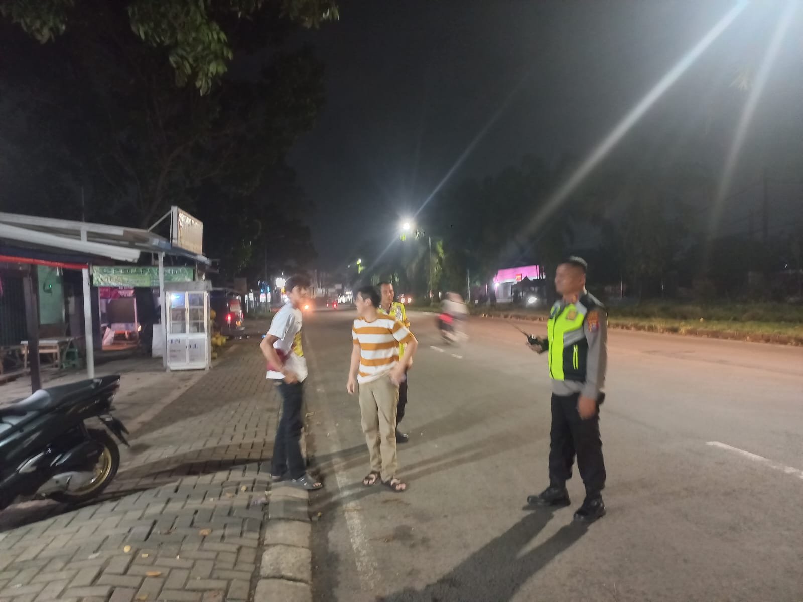 Personel Polsek Cikupa Laksanakan Ops Cipkon KRYD Patroli Mobile Antisipasi Gangguan Kamtibmas