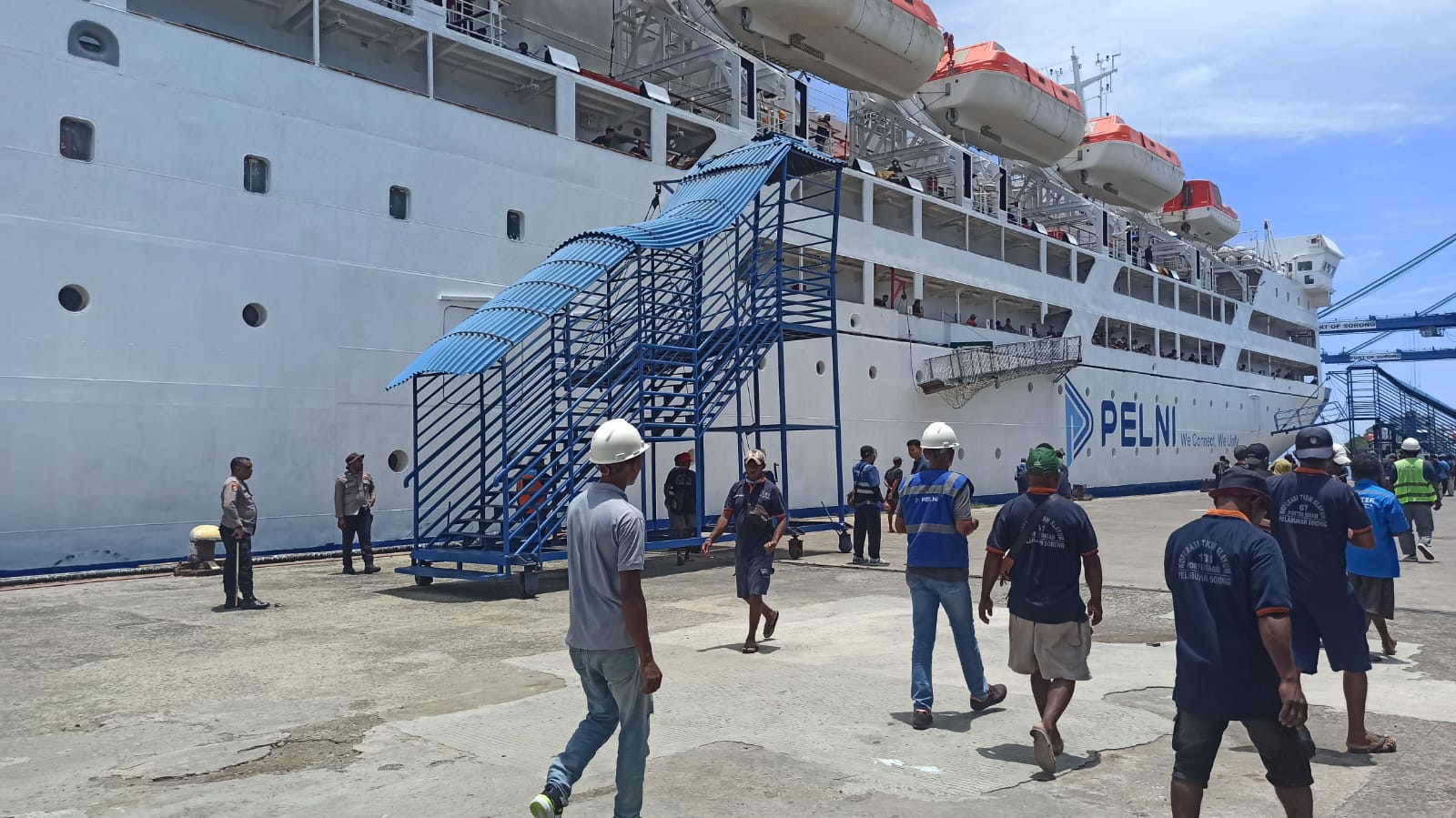 Pelni Sorong Perketat Pengamanan Arus Balik Mudik Lebaran 1447 H di Pelabuhan Umum Sorong