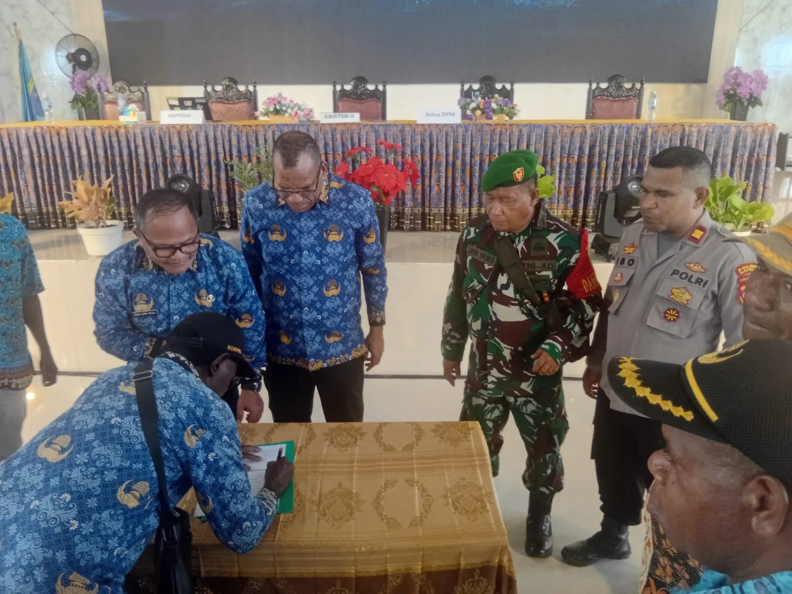 Mewakili Kapolres Maybrat, Kapolsek Aifat Hadiri Musrembang Zona Aifat Raya Tahun 2026