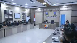 Komandan Lanud Sultan Hasanuddin Pimpin Rapat Staf, Tekankan Kepemimpinan Berbasis Keteladanan dan Kecerdasan Emosional