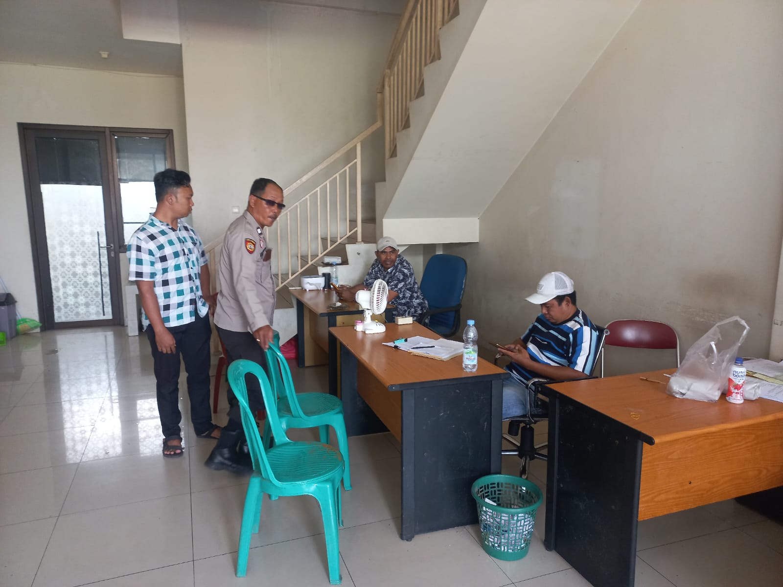 Polsek Cikupa Tindaklanjuti Pengaduan Call Center 110 Terkait Penarikan Sepeda Motor oleh Debt Collector