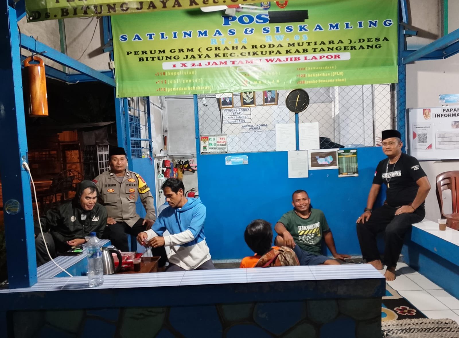 Aiptu Tri Iskandar Bhabinkamtibmas Hadiri Ronda Siskamling Bersama Warga Bitung Jaya