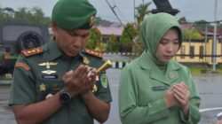 Kodim 1710/Mimika Gelar Tradisi Penyambutan Dandim dan Ketua Persit KCK