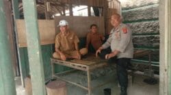 Aiptu Rukmono Sambangi Tokoh Masyarakat Budimulya, Perkuat Sinergitas Kamtibmas