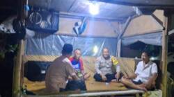 Bhabinkamtibmas Polsek Cikupa Ronda Siskamling Bersama Warga, Perkuat Keamanan Lingkungan