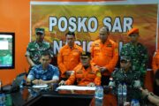 TNI Kerahkan Ratusan Personel dan Dukungan Udara Berhasil Evakuasi Korban Helikopter Airbus H130 di Sekadau