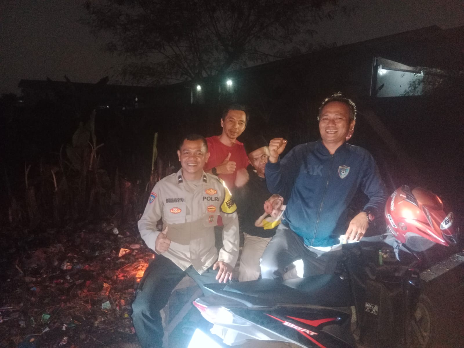 Sambang Pos Satkamling, Bhabinkamtibmas Polsek Cikupa Ajak Warga Tingkatkan Kamtibmas