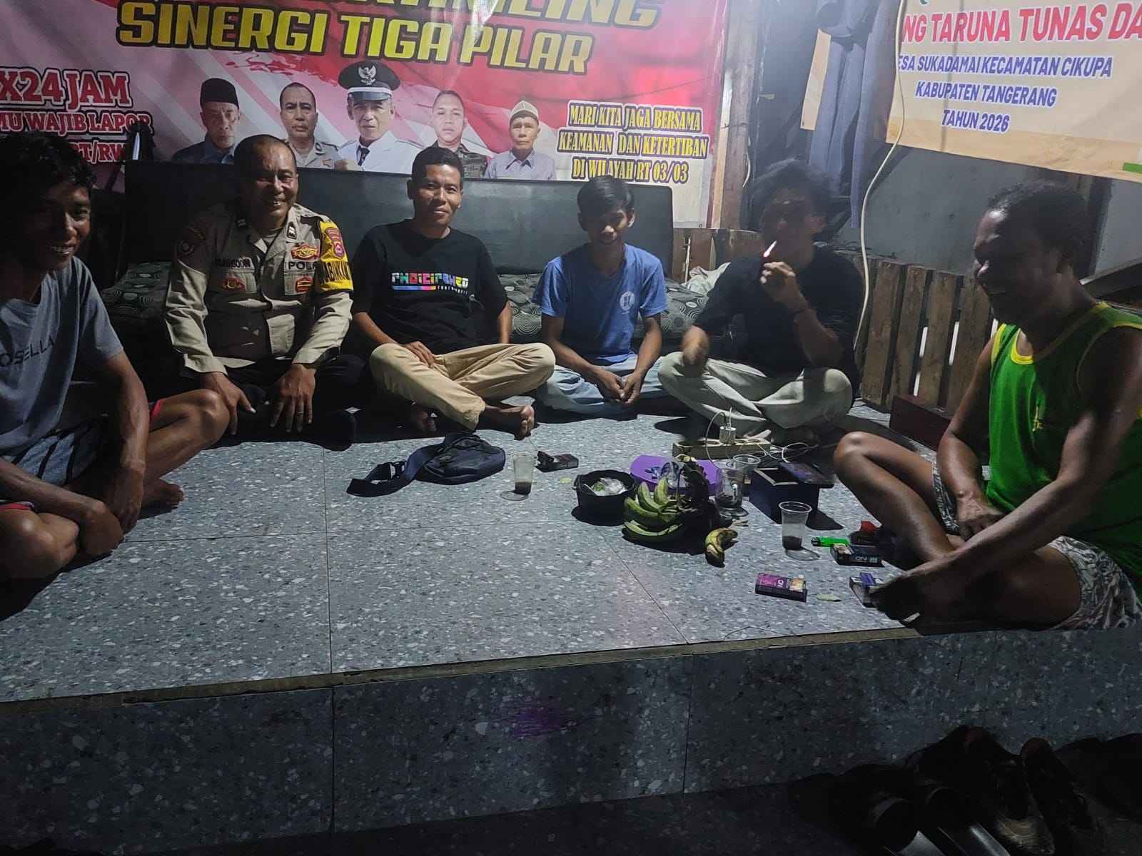 Bhabinkamtibmas Desa Sukadamai Aktif Sambangi Pos Ronda Warga