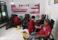 Bersama PMI Cabang, Koramil Ngraho Bojonegoro Gelar Donor Darah