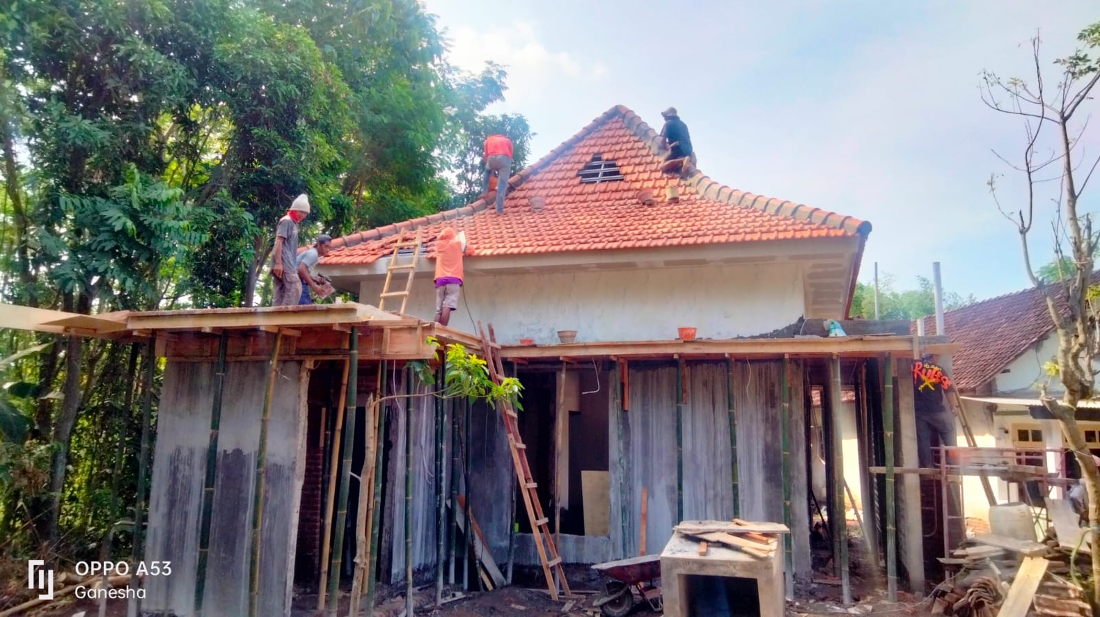 IMG-20260518-WA0103 TMMD Ke-128 Fokus Selesaikan Bagian Atas Mushola di Dusun Klagin Desa Brabe