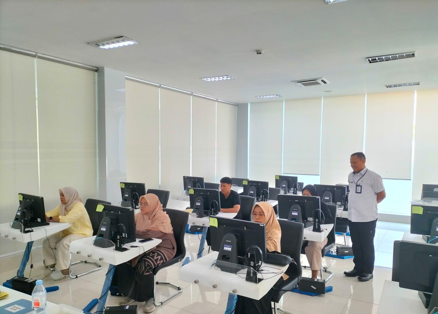 IMG-20260521-WA0010 Pengendara di Tuban Kaget, Polantas Tuban Ternyata Layani BPKB di Jalan