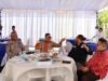 IMG-20260523-WA0071 Wakapolda PBD Hadiri Aksi Makan Sumbang Bersama Jemaat dan Masyarakat di Sorong