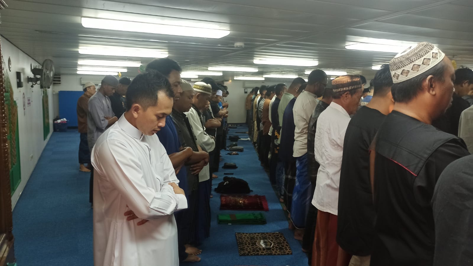 IMG-20260527-WA0045 Diatas KM Dorolonda Crew Bersama Penumpang Gelar Sholat Id Bersama Penuh Khidmat: Selamat Hari Raya Idhul Adha 1447 Hijriah