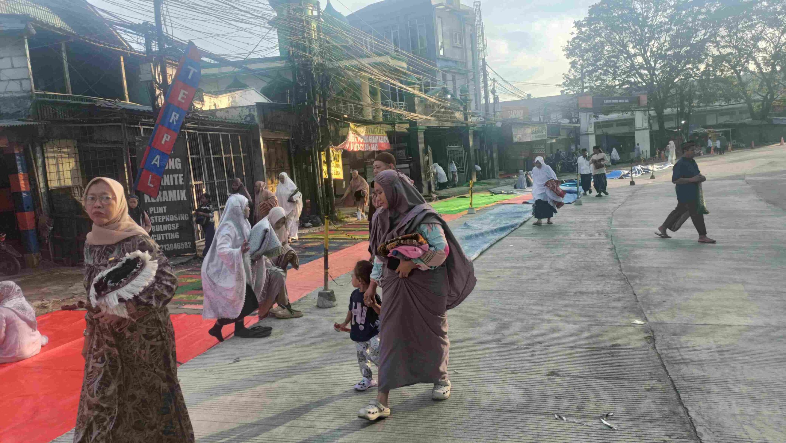 Bhabinkamtibmas Desa Sukanagara Amankan Sholat Idul Adha di Masjid Baitur Rohman