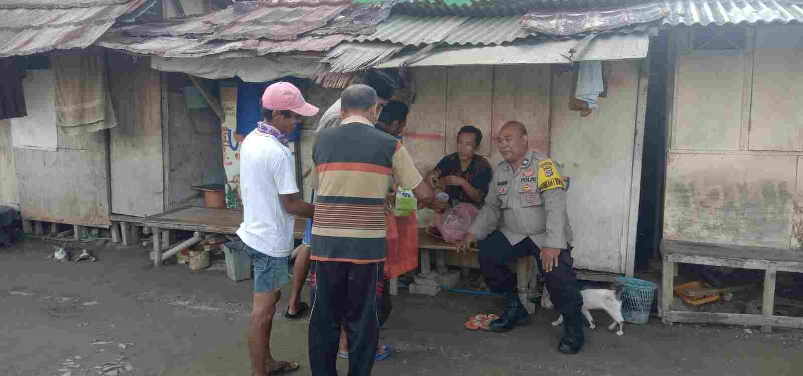 IMG-20260528-WA0114 Program Poliran, Bhabinkamtibmas Desa Budimulya Jalin Kedekatan dengan Warga