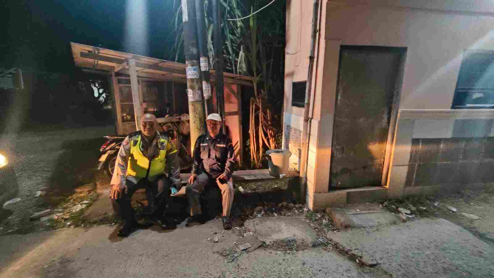 IMG-20260529-WA0047 Polsek Cikupa Tingkatkan Sinergitas Lewat Ronda Satkamling Bersama Warga Budimulya