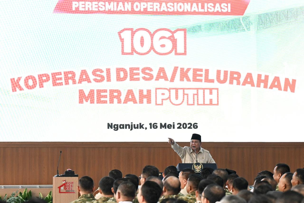 Panglima TNI Dampingi Presiden RI Resmikan 1.061 KDKMP di Jawa Timur