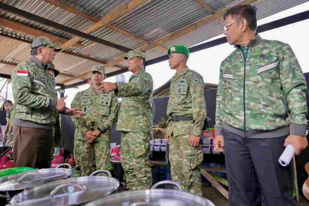 WhatsApp Image 2026-05-28 at 22.04.26 Wapang TNI Dampingi Menhan RI Tinjau Yonif TP 808/Mbaham Matta di Papua Barat