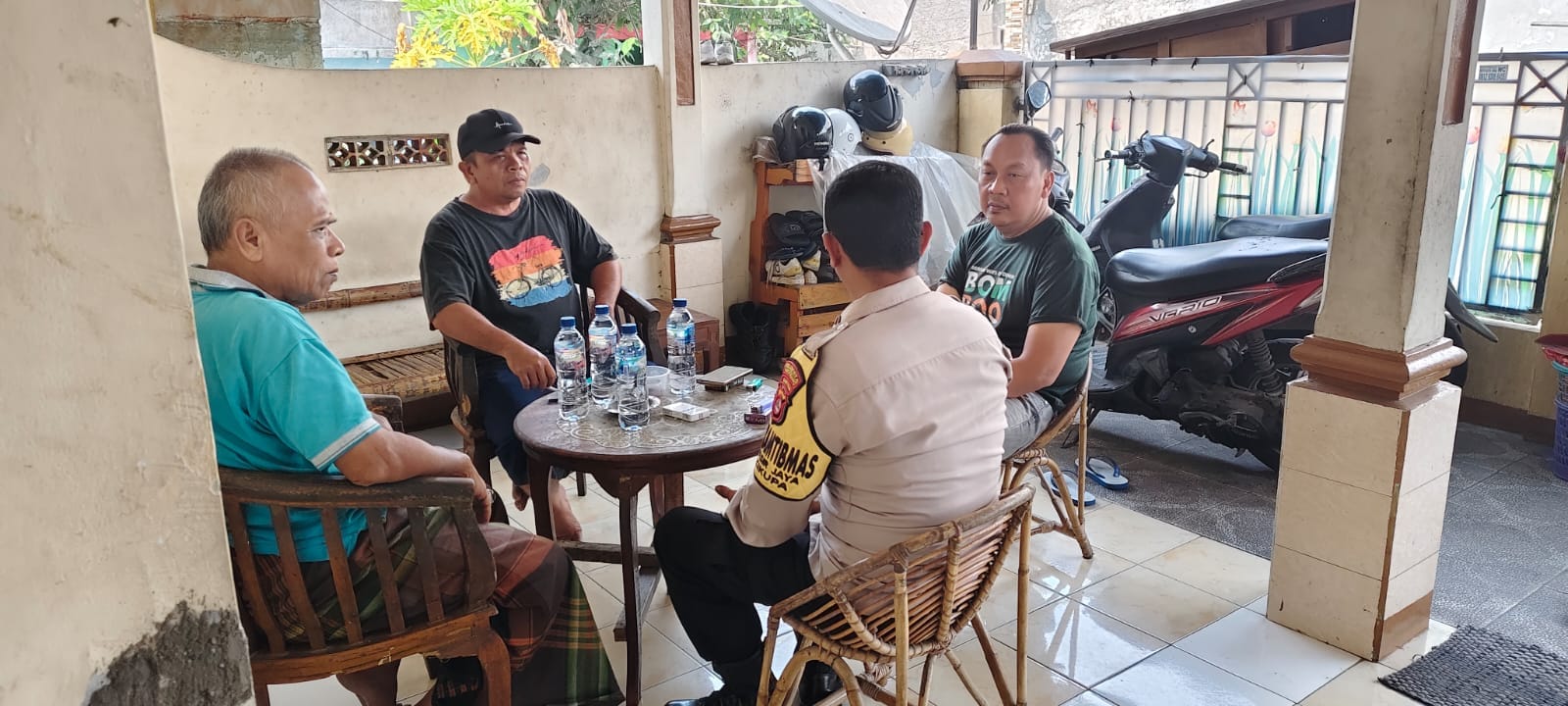 IMG-20260607-WA0042 Bhabinkamtibmas Desa Pasir Jaya Pererat Kemitraan dengan Warga Melalui Kegiatan Sambang dan Edukasi Kamtibmas