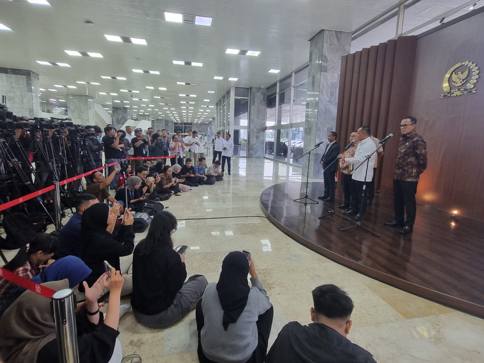 IMG-20260608-WA0012 Aturan Minerba Tak Berubah, ESDM Tegaskan Prioritas UMKM dan Nilai Tambah Industri