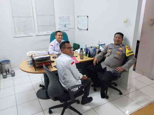 Bhabinkamtibmas Desa Bitung Jaya Sambangi Manajemen Kawasan Griya Idola, Perkuat Sinergi Kamtibmas