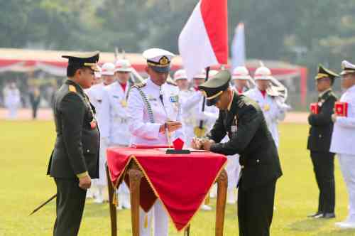 Panglima TNI Pimpin Upacara Prasetya Perwira Diktukpa TNI Integratif TA 2026 di Akademi Militer