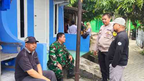 Bripka Reza Fajar dan Babinsa Bojong Motivasi Warga Lewat Polisi Peduli Pengangguran