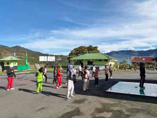 WhatsApp Image 2026-06-19 at 14.18.17 (1) Kodim 1714/Puncak Jaya Laksanakan Kegiatan Jumat Sehat
