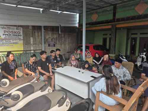 IMG-20260706-WA0059 Bhabinkamtibmas Desa Pasir Jaya Sambangi Pos Kamling, Perkuat Sinergi Warga Jaga Keamanan Lingkungan