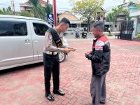 Warga Tuban Datang Bergantian, Layanan Polisi Ini Bantu Cek SIM sampai Dokumen Kendaraan