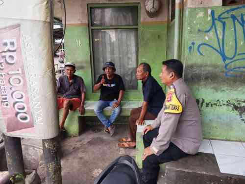 IMG-20260708-WA0111 Sambangi Pangkalan Ojek Turbin, Bhabinkamtibmas Desa Bitung Jaya Ajak Pengemudi Jaga Kamtibmas