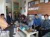 Bhabinkamtibmas Desa Bitung Jaya Sambangi Kepala MIN 4 Tangerang, Perkuat Sinergi Ciptakan Kamtibmas Kondusif