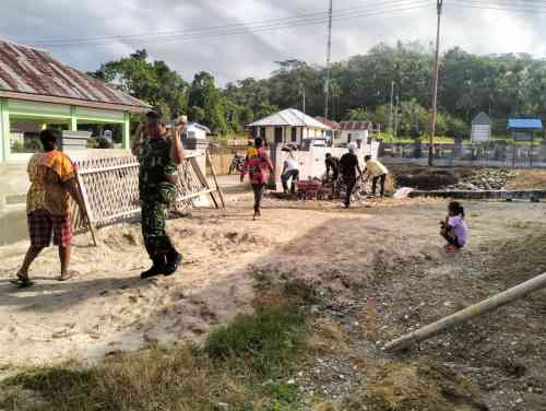 IMG-20260709-WA0176 Dekat dengan Rakyat, Babinsa Koramil 1505-02/Wasile Terus Tebar Manfaat di Desa Binaan