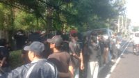 Gerakan Mahasiswa & Pemuda Anti Korupsi Datangi Polda Metro Jaya, Lanjut Berunjuk Rasa ke KPK